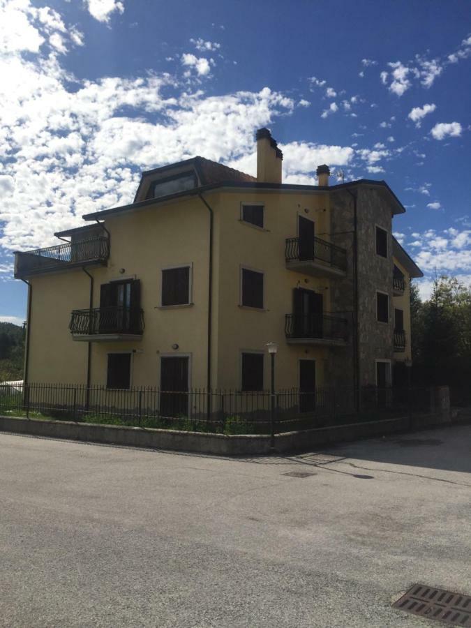 Apartamento La Petite Maison Ateleta Exterior foto